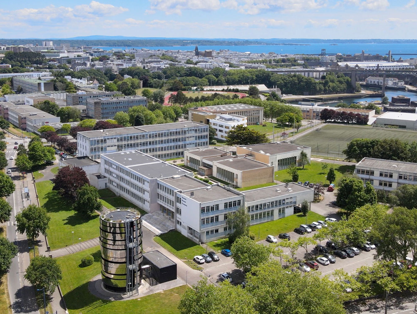 3-vue-aerienne-campus-bouguen-2.jpg
