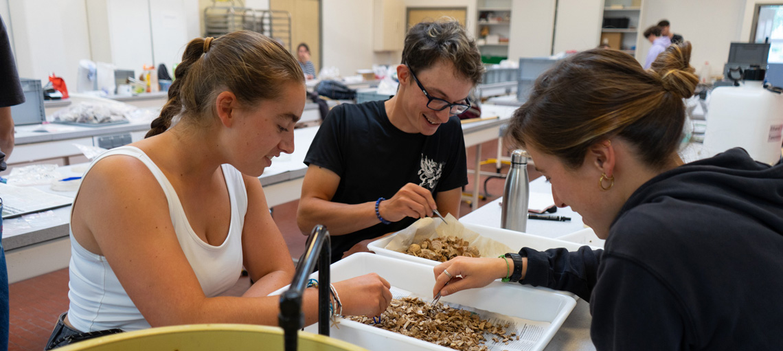 stage-post-fouilles-archeologie-beniguet-sciences_-18.jpg
