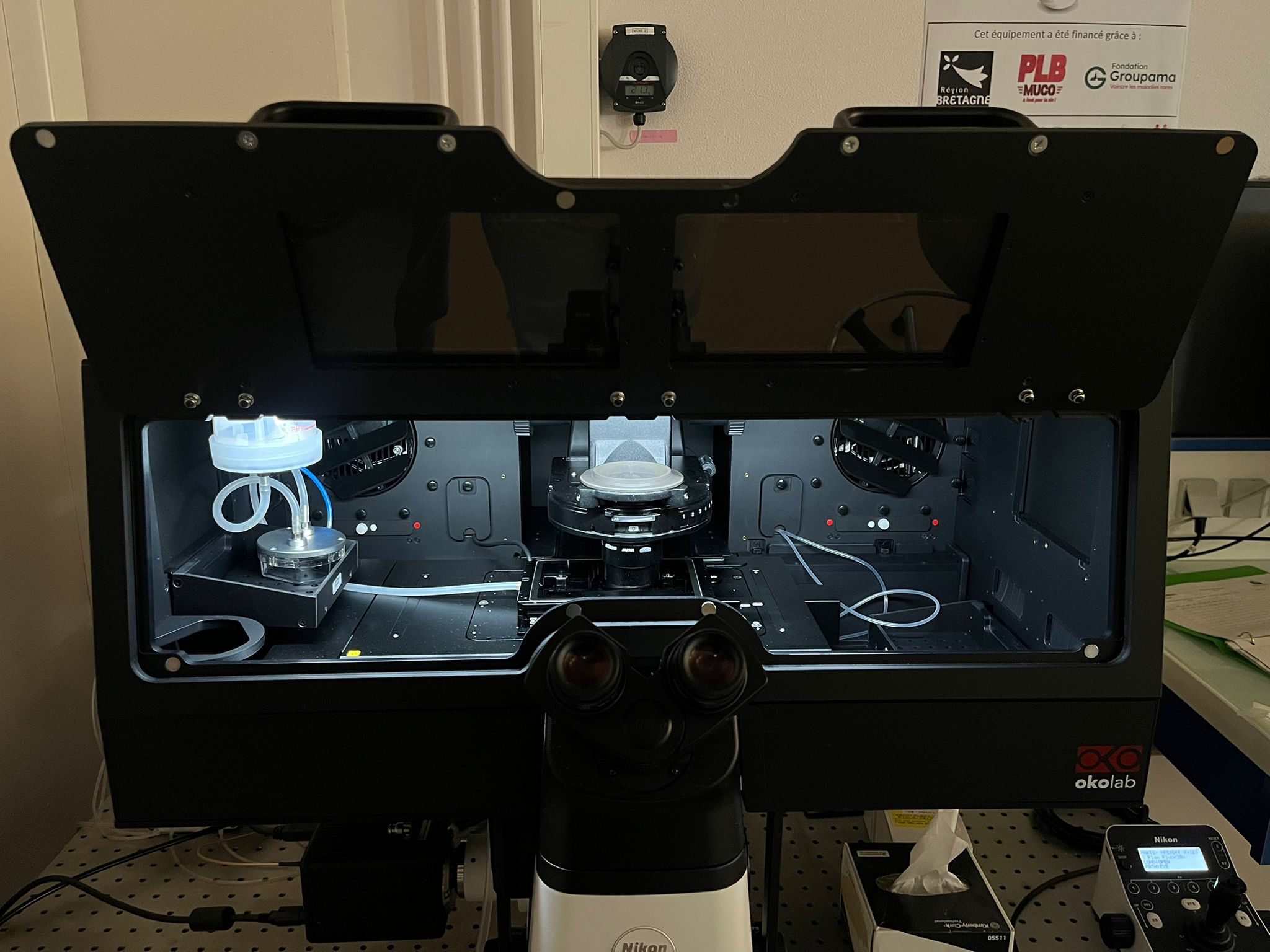 Microscope