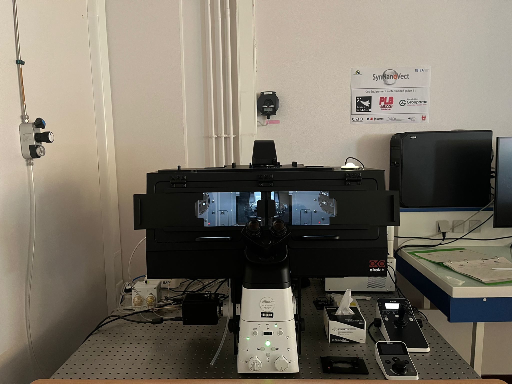 Microscope