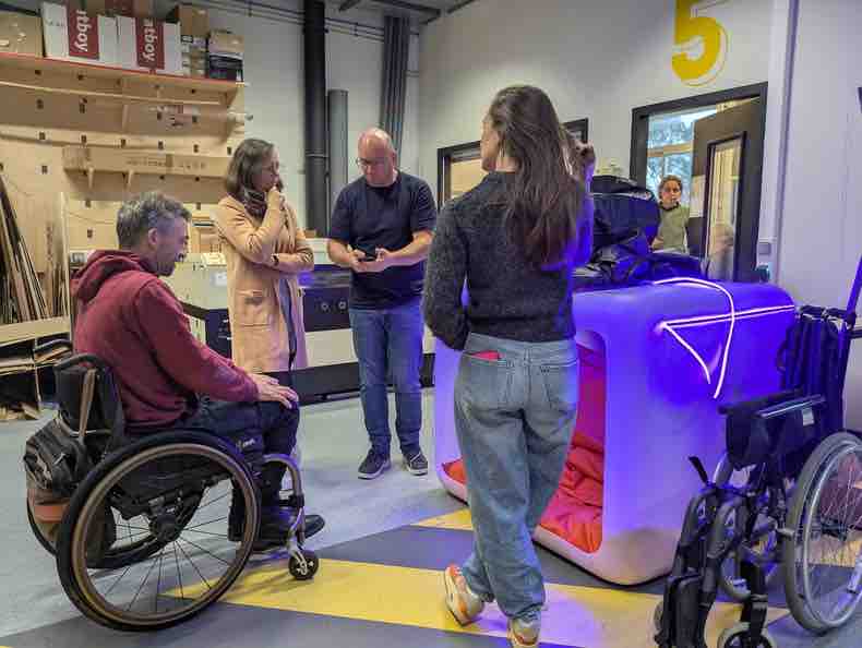 equipe cube sensoriel handi-creathon hiver 2025