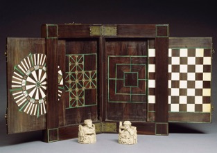 boite multijeux médiévale
