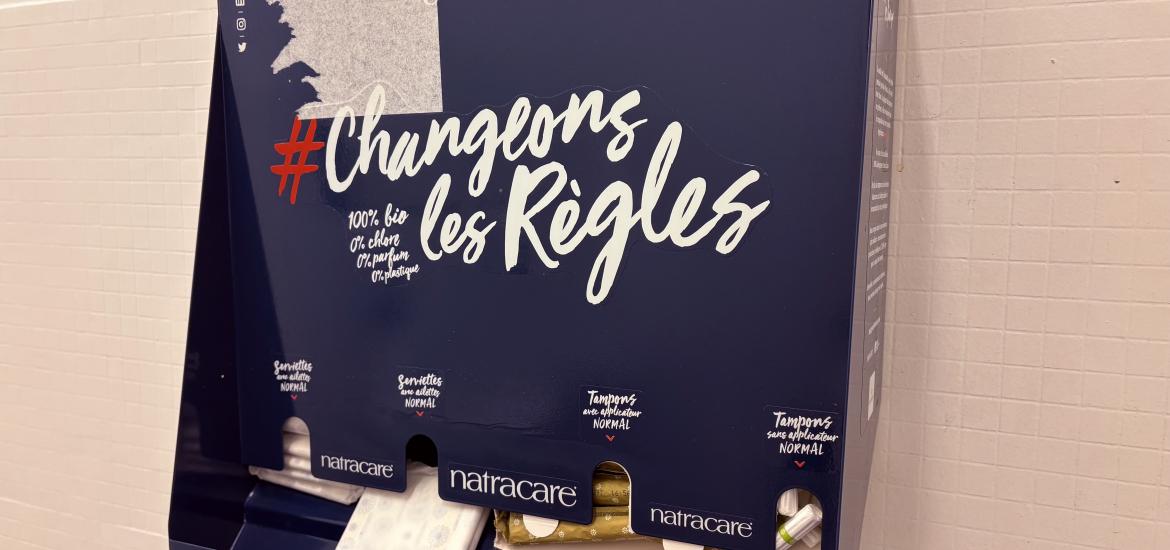 Distributeur de tampons et de serviettes hygiéniques 
